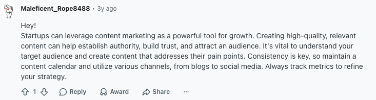 Startup content marketing comment emphasizing audience needs, pain points, consistency, and metrics