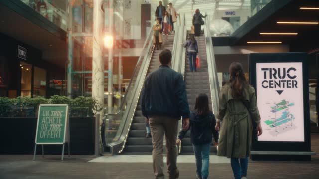 Jenna Haugmard - Directeur artistique senior - DDB Paris | LinkedIn