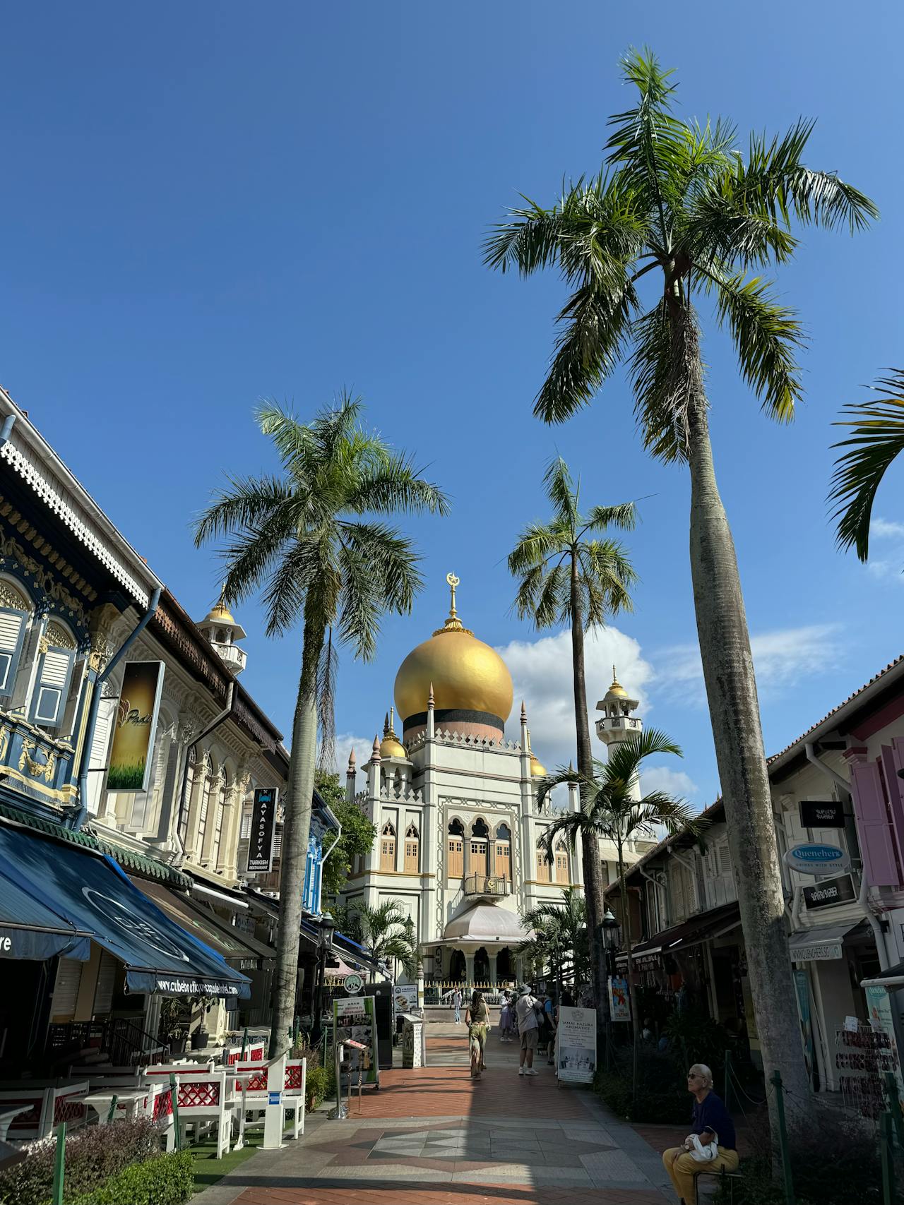 The mesmerising view of Singapore's Sultan Mosque at Kampong Glam